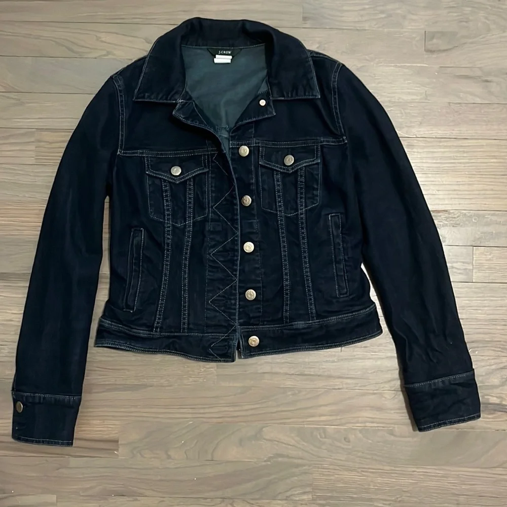 J.crew denim jacket. Dark jean. Size XS. Excellent condition!